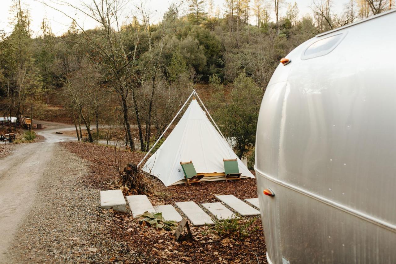 Autocamp Yosemite Ξενοδοχείο Midpines Εξωτερικό φωτογραφία